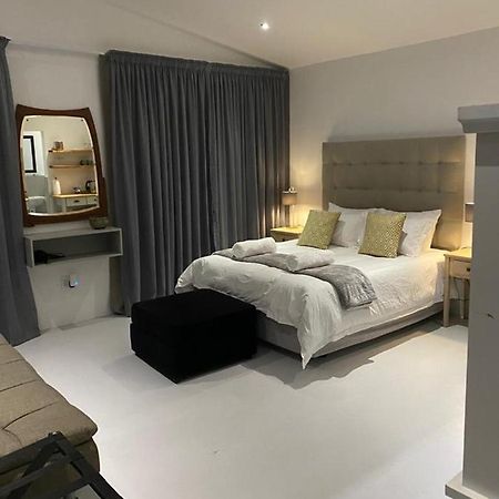 Miles House Apartment Джордж Екстериор снимка